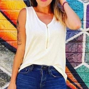 🛍️FREE w/$15☀️ Rachael Zipper Sleeveless Top - Cream Terry